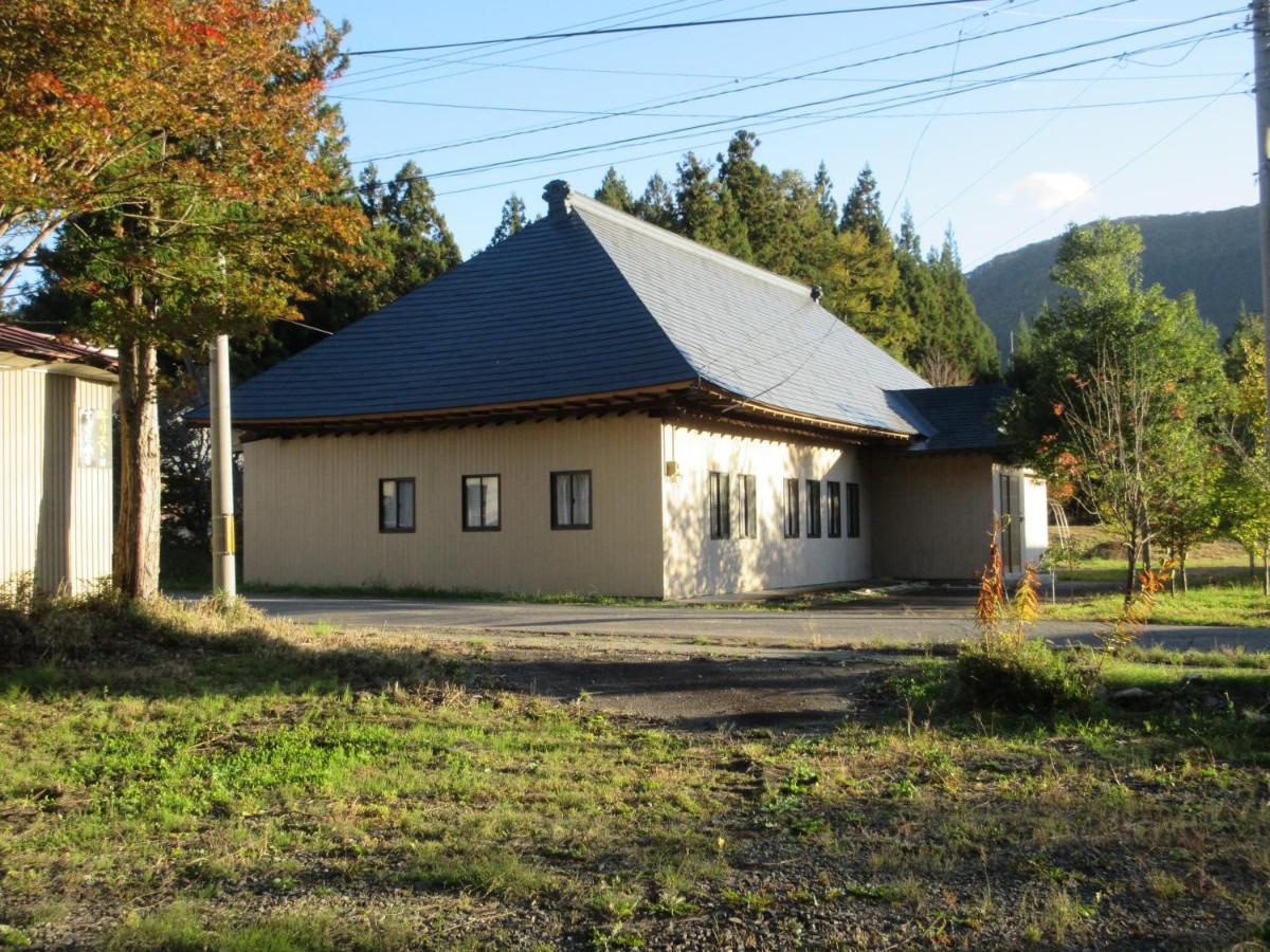 Inawashiro 民泊くま - 絵画と音楽の宿 מראה חיצוני תמונה